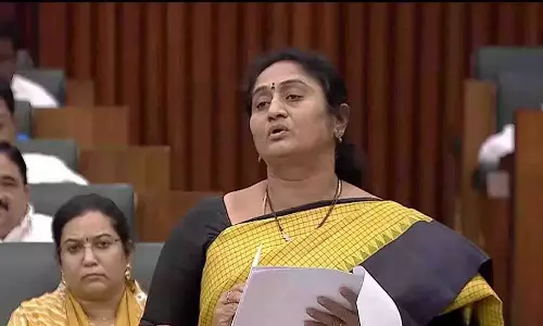 AP: राज्य विधान सभा में प्राचीन बोब्बिली वीणा की आकृतियाँ
