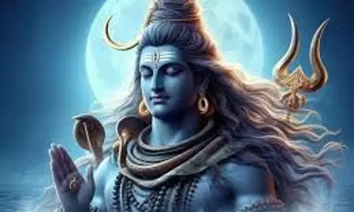 Chaitra Pradosh Vrat 2025: चैत्र मास का पहला प्रदोष व्रत, जानें तिथि और पूजा विधि