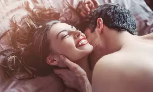 Sex : रिश्तों और शारीरिक-मानसिक सेहत के लिए इसकी अहमियत, जानें