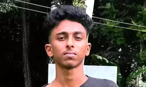 Kerala: स्कूटर के टिप्पर के पीछे से टकराने से छात्र की मौत Kerala: स्कूटर के टिप्पर के पीछे से टकराने से छात्र की मौत