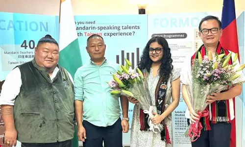 Nagaland : एलॉन्ग और डॉ. योमे ने भारत में ताइपे के प्रतिनिधियों से मुलाकात की Nagaland : एलॉन्ग और डॉ. योमे ने भारत में ताइपे के प्रतिनिधियों से मुलाकात की