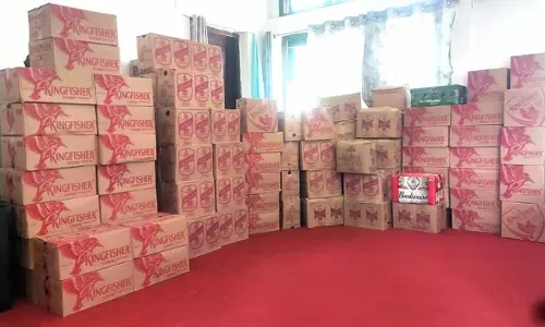 Dimapur आबकारी विभाग ने छापेमारी कर IMFL जब्त किया Dimapur आबकारी विभाग ने छापेमारी कर IMFL जब्त किया