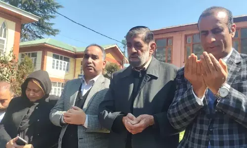 जिला न्यायपालिका Baramulla ने विशेष न्यायाधीश राजा तस्लीम के निधन पर शोक व्यक्त किया