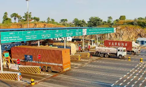 New Delhi:हाईवे टोल को बदलने के लिए वार्षिक पास सिस्टम New Delhi:हाईवे टोल को बदलने के लिए वार्षिक पास सिस्टम