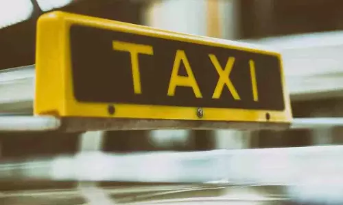 ओला, उबर, रैपिडो ड्राइवरों के विरोध के बाद Hyderabad एयरपोर्ट ने जारी की एडवाइजरी ओला, उबर, रैपिडो ड्राइवरों के विरोध के बाद Hyderabad एयरपोर्ट ने जारी की एडवाइजरी