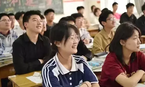 कांग्रेस पैनल द्वारा डेटा मांगे जाने के बाद चीन ने अमेरिका में चीनी छात्रों की सुरक्षा की मांग की कांग्रेस पैनल द्वारा डेटा मांगे जाने के बाद चीन ने अमेरिका में चीनी छात्रों की सुरक्षा की मांग की
