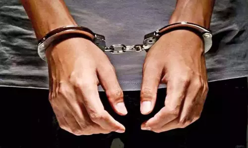 Chennai: घाटे के चलते ऑनलाइन ट्रेडिंग कंपनी के मालिक का चार लोगों ने किया अपहरण Chennai: घाटे के चलते ऑनलाइन ट्रेडिंग कंपनी के मालिक का चार लोगों ने किया अपहरण