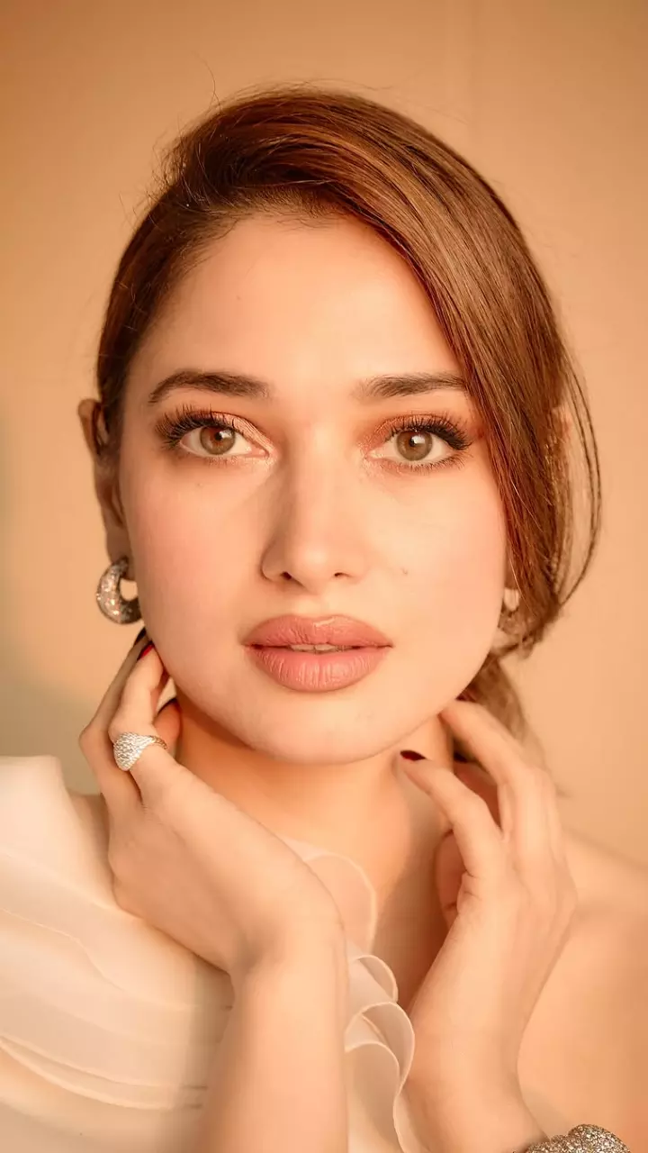 तमन्ना भाटिया की हॉट तस्वीरें