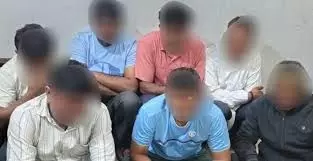 Haryana: शराब पीकर हंगामा करना पड़ रहा महंगा, पुलिस ने 204 लोगों को हिरासत में लिया Haryana: शराब पीकर हंगामा करना पड़ रहा महंगा, पुलिस ने 204 लोगों को हिरासत में लिया