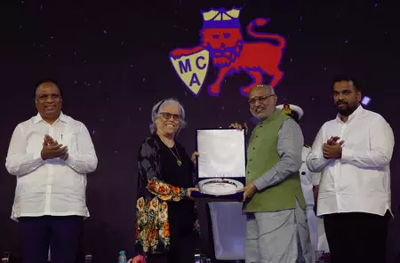 एमसीए ने दिलीप वेंगसरकर, डायना एडुल्जी को लाइफटाइम अचीवमेंट पुरस्कार से सम्मानित किया एमसीए ने दिलीप वेंगसरकर, डायना एडुल्जी को लाइफटाइम अचीवमेंट पुरस्कार से सम्मानित किया