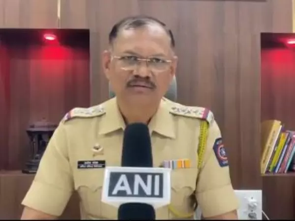 Police ने कहा-हिंजेवाड़ी बस में आग लगने की घटना ड्राइवर द्वारा ही रची गई थी Police ने कहा-हिंजेवाड़ी बस में आग लगने की घटना ड्राइवर द्वारा ही रची गई थी