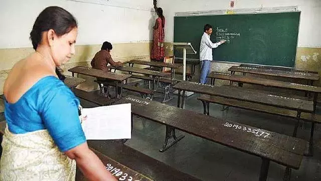 SSLC परीक्षाएं आज से: 8.96 लाख छात्रों को शुभकामनाएं! SSLC परीक्षाएं आज से: 8.96 लाख छात्रों को शुभकामनाएं!