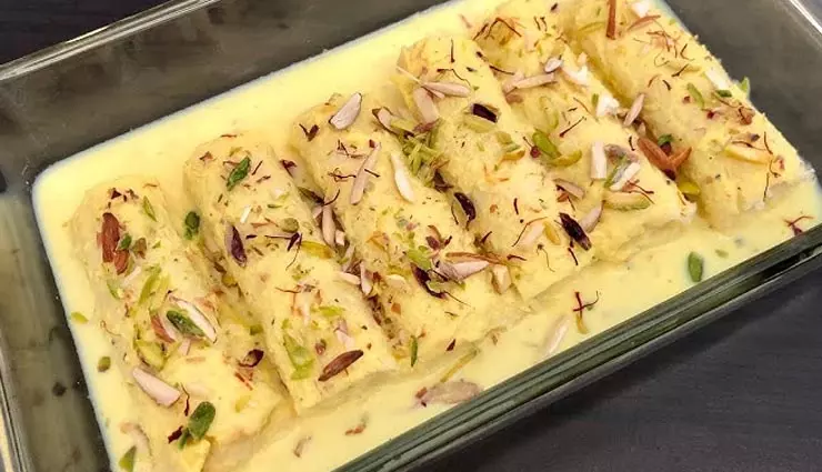 Bread Malai Gilori: मुंह में डालते ही पिघल जाती है ये मिठाई Bread Malai Gilori: मुंह में डालते ही पिघल जाती है ये मिठाई