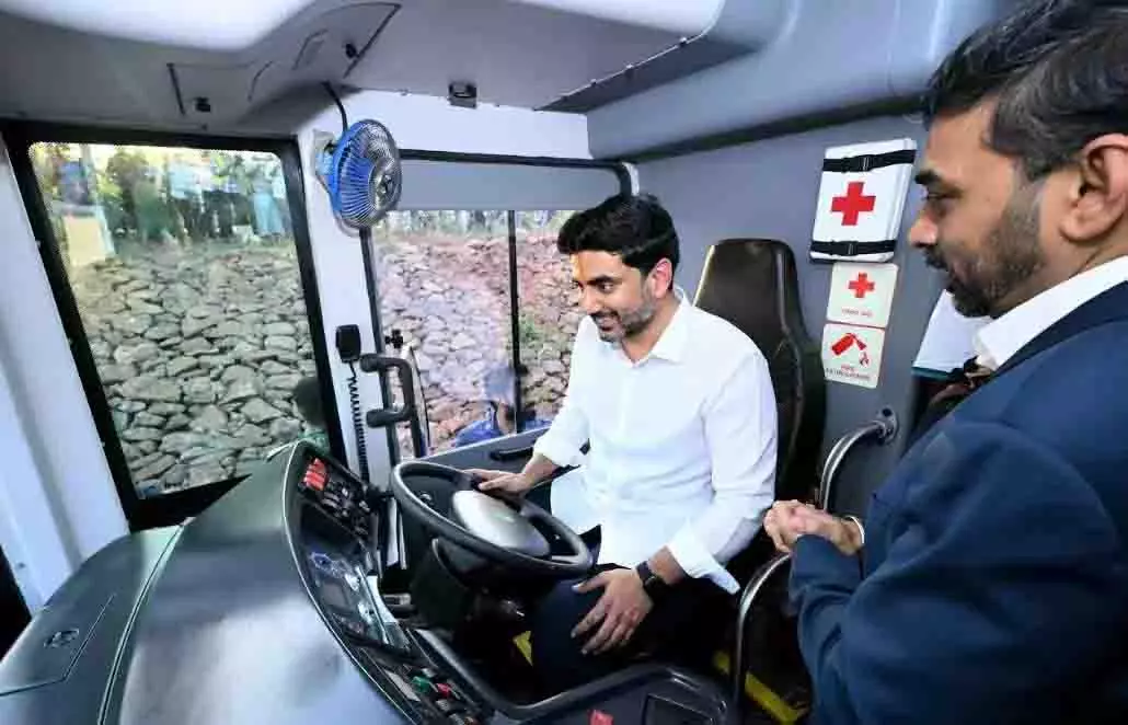 लोकेश ने रेखांकित किया कि AP द्वारा सृजित नौकरियां आजीविका में सुधार लोकेश ने रेखांकित किया कि AP द्वारा सृजित नौकरियां आजीविका में सुधार