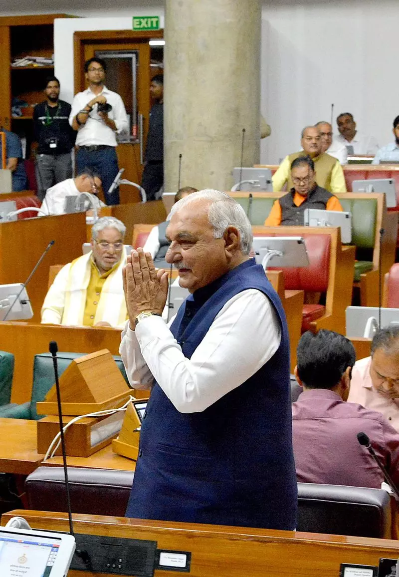 BJP की ‘ट्रिपल इंजन’ सरकार के पास सिर्फ बैक गियर है हुड्डा BJP की ‘ट्रिपल इंजन’ सरकार के पास सिर्फ बैक गियर है हुड्डा