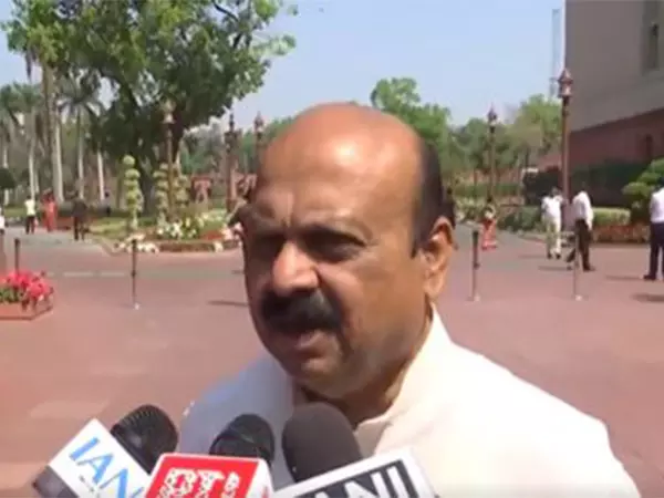मामले की गहन जांच होनी चाहिए: कथित हनी ट्रैप प्रयास विवाद पर Bommai मामले की गहन जांच होनी चाहिए: कथित हनी ट्रैप प्रयास विवाद पर Bommai