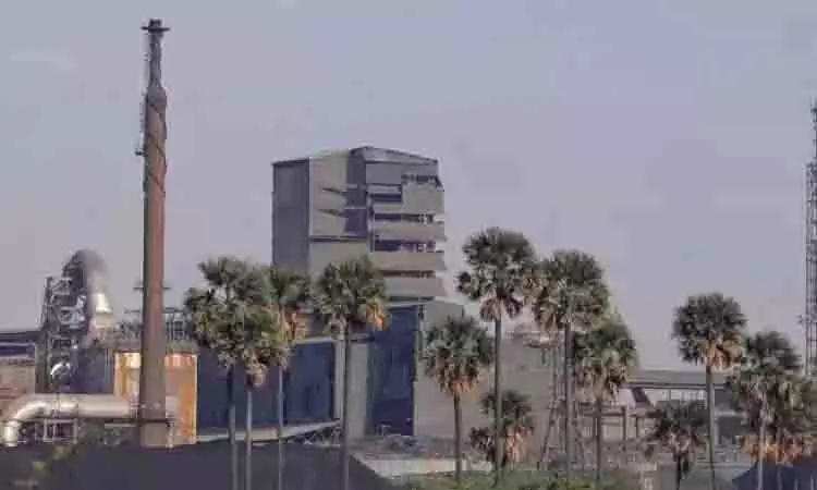 Thoothukudi में स्टरलाइट परिसर से निर्माण सामग्री हटाई जा रही Thoothukudi में स्टरलाइट परिसर से निर्माण सामग्री हटाई जा रही
