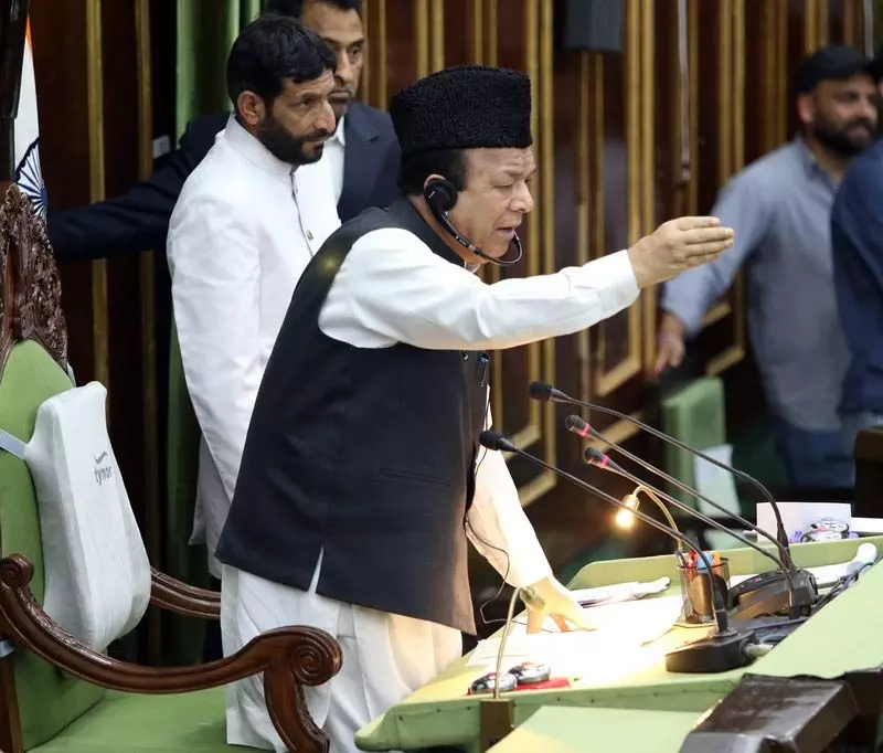 Minister: राशन कार्ड में छूटे हुए परिवार के सदस्यों के नाम जोड़े जा रहे Minister: राशन कार्ड में छूटे हुए परिवार के सदस्यों के नाम जोड़े जा रहे