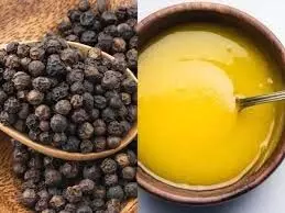 Healthy Life : देसी घी और काली मिर्च का सेवन: जानें जबरदस्त फायदे Healthy Life : देसी घी और काली मिर्च का सेवन: जानें जबरदस्त फायदे
