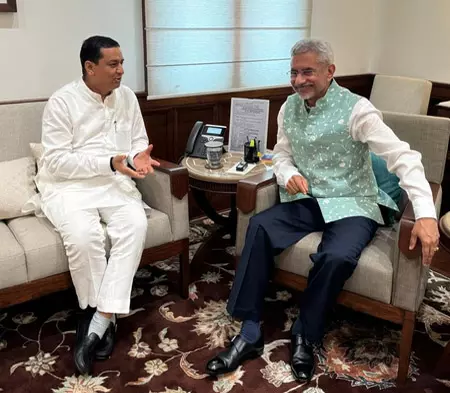कोटद्वार में खुलेगा पासपोर्ट ऑफिस, केंद्र ने भाजपा सांसद अनिल बलूनी की मांग को स्वीकार किया कोटद्वार में खुलेगा पासपोर्ट ऑफिस, केंद्र ने भाजपा सांसद अनिल बलूनी की मांग को स्वीकार किया