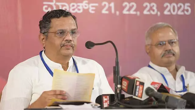 निर्वाचन क्षेत्र के पुनर्वितरण में RSS की कोई भूमिका नहीं; उत्तर-दक्षिण बहस राजनीति से प्रेरित: CR Mukunda निर्वाचन क्षेत्र के पुनर्वितरण में RSS की कोई भूमिका नहीं; उत्तर-दक्षिण बहस राजनीति से प्रेरित: CR Mukunda