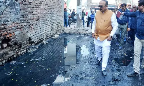 मंत्री सिरसा, सूद ने राजौरी गार्डन, जनकपुरी, उत्तम नगर का दौरा किया मंत्री सिरसा, सूद ने राजौरी गार्डन, जनकपुरी, उत्तम नगर का दौरा किया