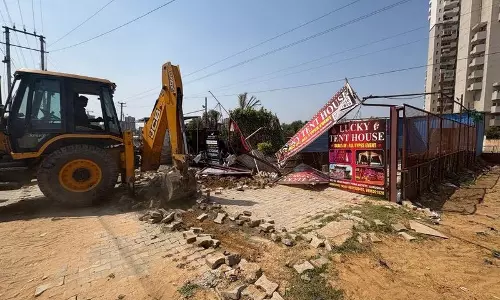 Gurugram में अवैध अतिक्रमण ध्वस्त Gurugram में अवैध अतिक्रमण ध्वस्त