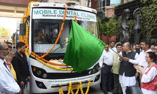 Delhi: निःशुल्क देखभाल के लिए मोबाइल दंत चिकित्सा क्लीनिक शुरू की