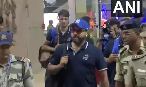 CSK से भिड़ंत से पहले मुंबई इंडियंस के खिलाड़ी चेन्नई पहुंचे CSK से भिड़ंत से पहले मुंबई इंडियंस के खिलाड़ी चेन्नई पहुंचे