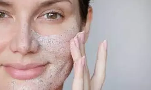 Beauty Tips: चेहरे के दाग-धब्बे दूर करेगा आटे का ये मिश्रण, जानें कैसे करें इस्तेमाल Beauty Tips: चेहरे के दाग-धब्बे दूर करेगा आटे का ये मिश्रण, जानें कैसे करें इस्तेमाल