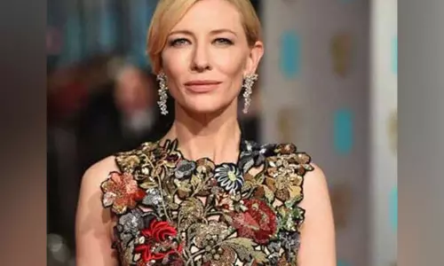 Cate Blanchett ने सुझाव दिया कि पुरस्कार समारोह निजी होने चाहिए, न कि टेलीविजन पर प्रसारित होने चाहिए Cate Blanchett ने सुझाव दिया कि पुरस्कार समारोह निजी होने चाहिए, न कि टेलीविजन पर प्रसारित होने चाहिए
