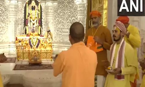 मुख्यमंत्री योगी ने Ayodhya में राम मंदिर में पूजा-अर्चना की