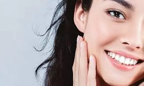 Skin Care :  सेलिब्रिटीज जैसी चमकदार और निखरी त्वचा पाने के लिए अपनाएं ये टिप्स