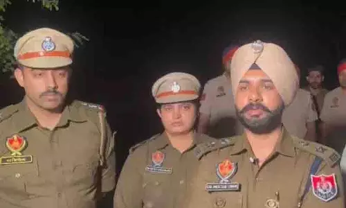 Punjab: हथियार बरामदगी के दौरान हत्या के प्रयास के आरोपी ने पुलिस पर की फायरिंग