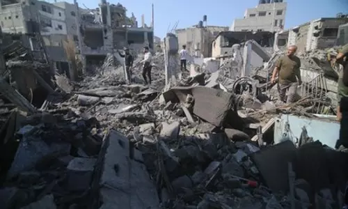 मिस्र, कतर ने फोन पर Gaza युद्ध विराम पर संयुक्त प्रयासों पर चर्चा की