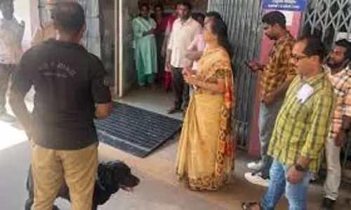Kerala के तीन जिला कलेक्ट्रेट को निशाना बनाया गया