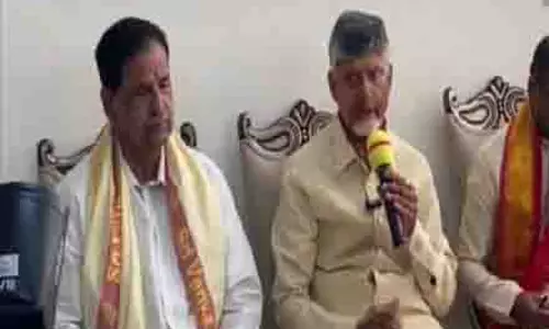 तिरुमाला मंदिर में केवल हिंदुओं को ही नौकरी मिलनी चाहिए: आंध्र के CM चंद्रबाबू नायडू तिरुमाला मंदिर में केवल हिंदुओं को ही नौकरी मिलनी चाहिए: आंध्र के CM चंद्रबाबू नायडू