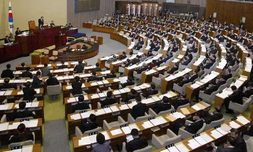 World: दक्षिण कोरिया में इमपीचमेंट प्रस्ताव