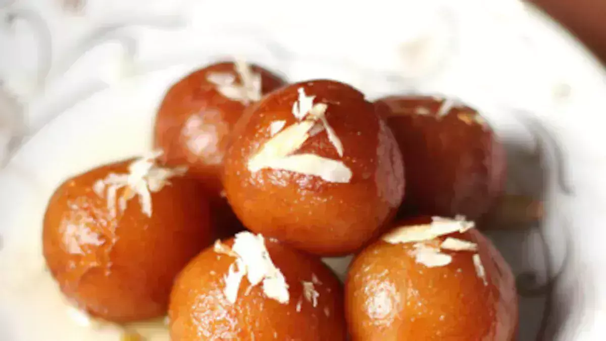 Gulab Jamun सेलिब्रेशन में घोलें मिठास