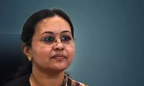 मैं आपकी धारणाओं पर प्रतिक्रिया देने के लिए बाध्य नहीं हूं, मंत्री वीना जॉर्ज ने मीडिया पर अपना आपा खोया