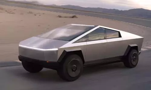 Tesla ने साइबरट्रक को वापस बुलाया, बाहरी पैनल के अलग होने का खतरा Tesla ने साइबरट्रक को वापस बुलाया, बाहरी पैनल के अलग होने का खतरा