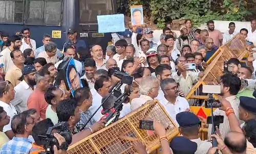 Goa की जमीन वापस लेने के लिए पणजी में विरोध प्रदर्शन Goa की जमीन वापस लेने के लिए पणजी में विरोध प्रदर्शन