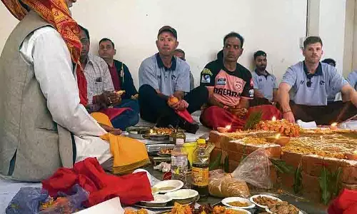 Punjab किंग्स ने पूजा के साथ अपने अभियान की शुरुआत की