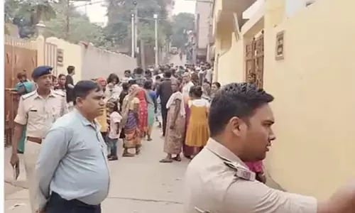 Jamshedpur: सरकारी स्कूल की कक्षा में पुरुष का शव मिला Jamshedpur: सरकारी स्कूल की कक्षा में पुरुष का शव मिला