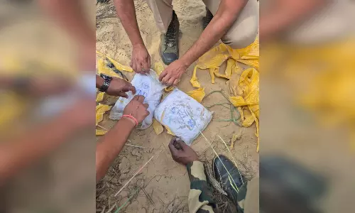 15 करोड़ की हेरोइन बरामद, गुप्त सूचना पर बड़ी कार्रवाई 15 करोड़ की हेरोइन बरामद, गुप्त सूचना पर बड़ी कार्रवाई