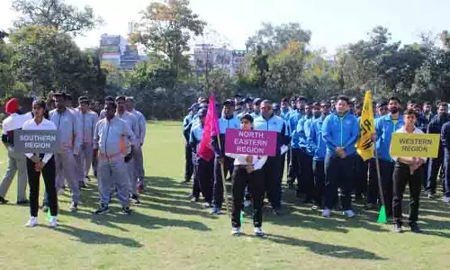 Amritsar में अंतर-क्षेत्रीय फुटबॉल टूर्नामेंट शुरू Amritsar में अंतर-क्षेत्रीय फुटबॉल टूर्नामेंट शुरू