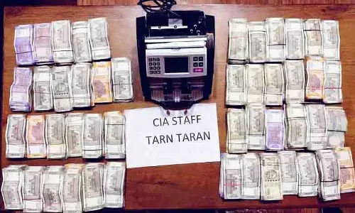 Police ने मादक पदार्थ तस्करी में शामिल गिरोह के एक और सदस्य गिरफ्तार Police ने मादक पदार्थ तस्करी में शामिल गिरोह के एक और सदस्य गिरफ्तार