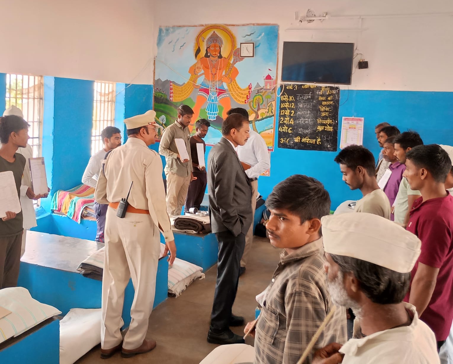 औचक निरीक्षण: प्रधान जिला न्यायाधीश अनिल कुमार सोहाने द्वारा जिला जेल पठारी का किया गया औचक निरीक्षण