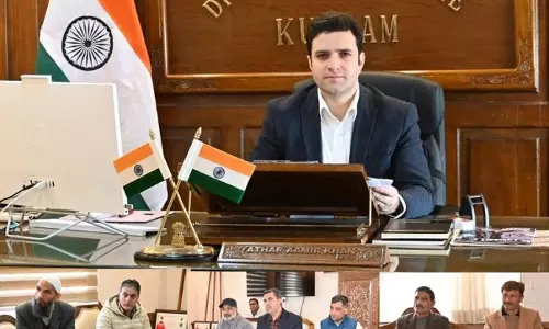 DC कुलगाम ने कस्बों के लिए अमृत 2.0 जलापूर्ति परियोजनाओं के कार्यान्वयन की समीक्षा की DC कुलगाम ने कस्बों के लिए अमृत 2.0 जलापूर्ति परियोजनाओं के कार्यान्वयन की समीक्षा की