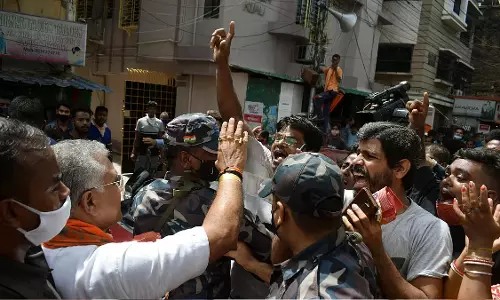 पूर्व भाजपा सांसद दिलीप घोष खड़गपुर में महिला प्रदर्शनकारियों पर भड़के